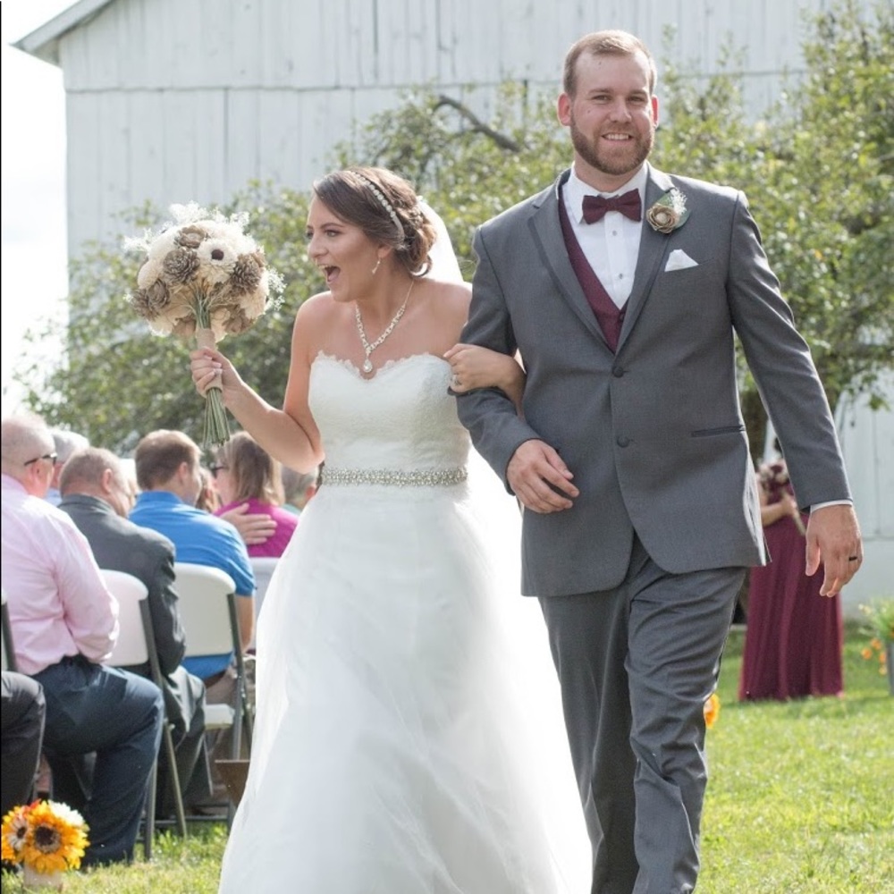 Size 10 David’s bridal/ wedding gown
